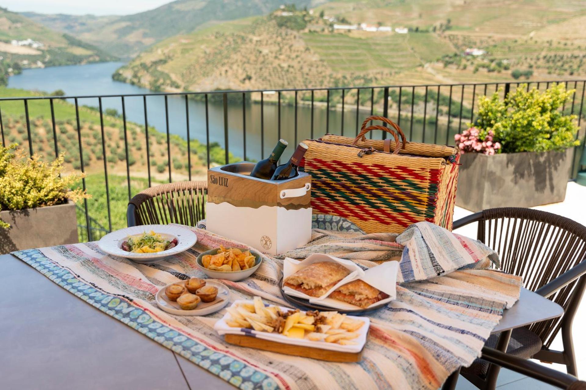 Quinta Sao Luiz The Vine House Douro Pension Tabuaço Buitenkant foto